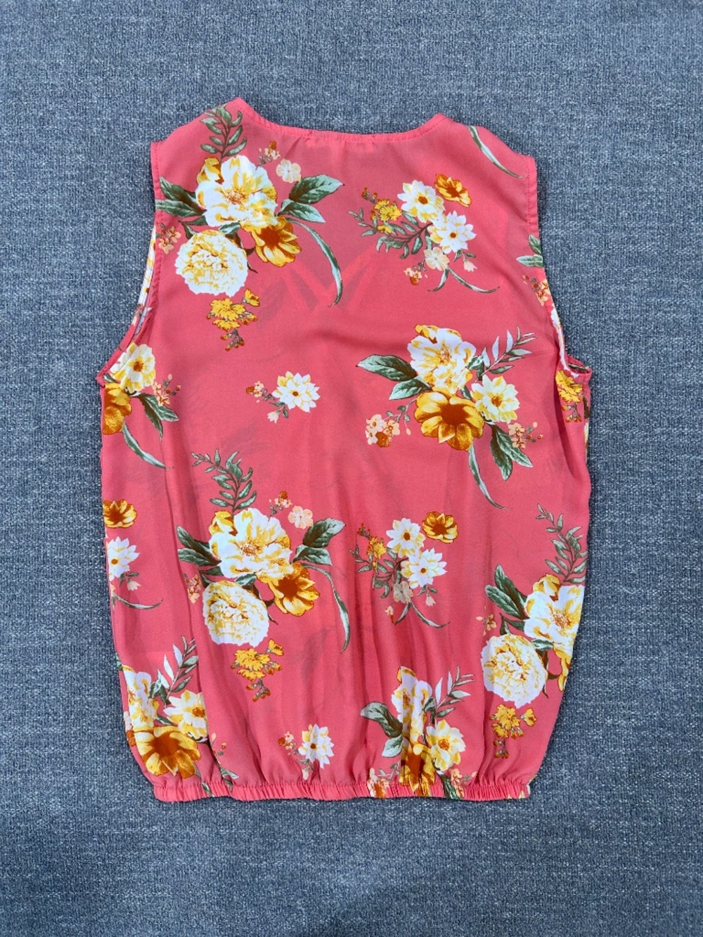 🎃 Sleeveless Floral Top - Picture 8 of 10
